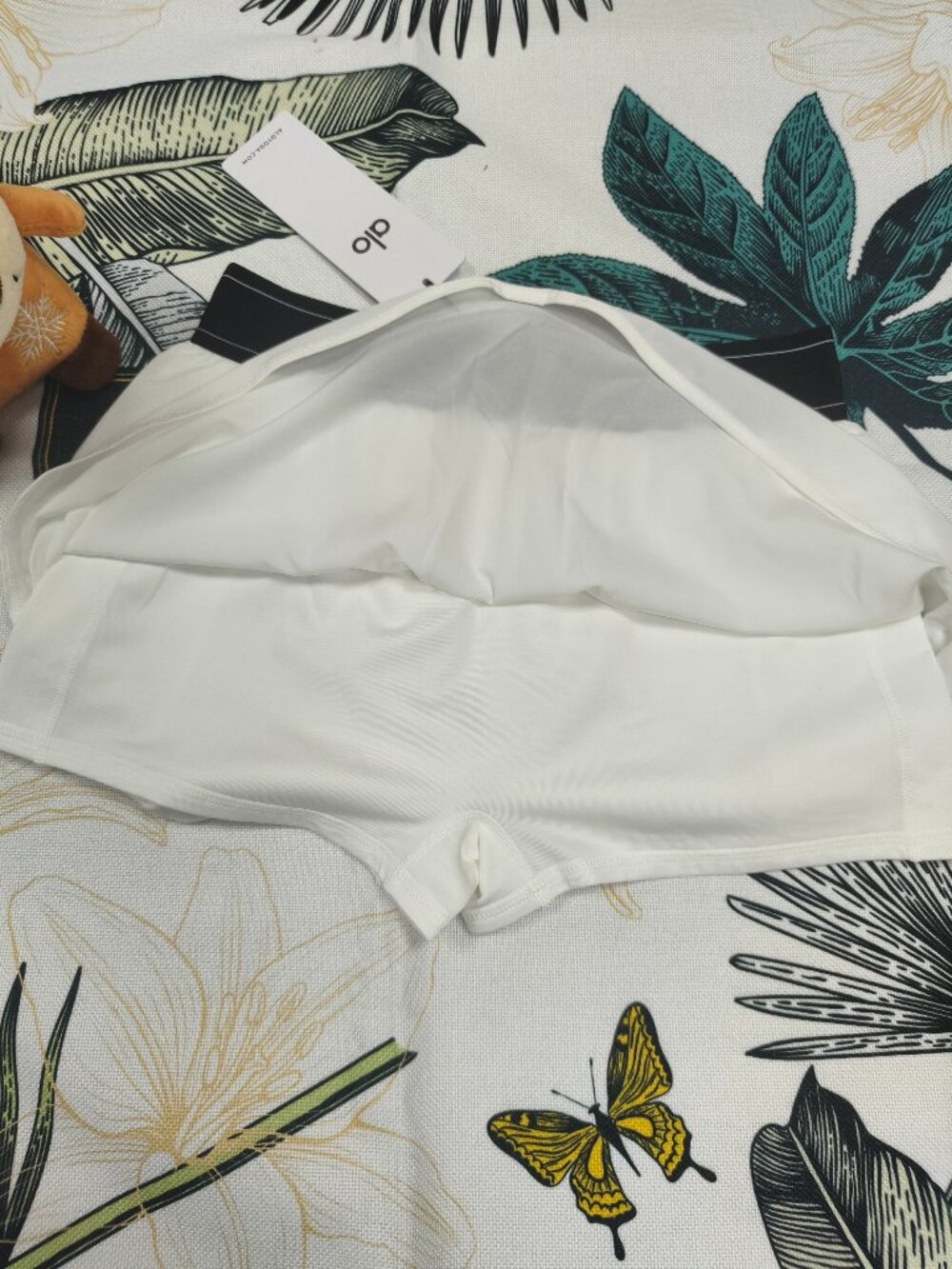 💗Alo Yoga Brand New White Athletic Skirt Tenniscore - Cute Clean Girl🌈 - Picture 5 of 7